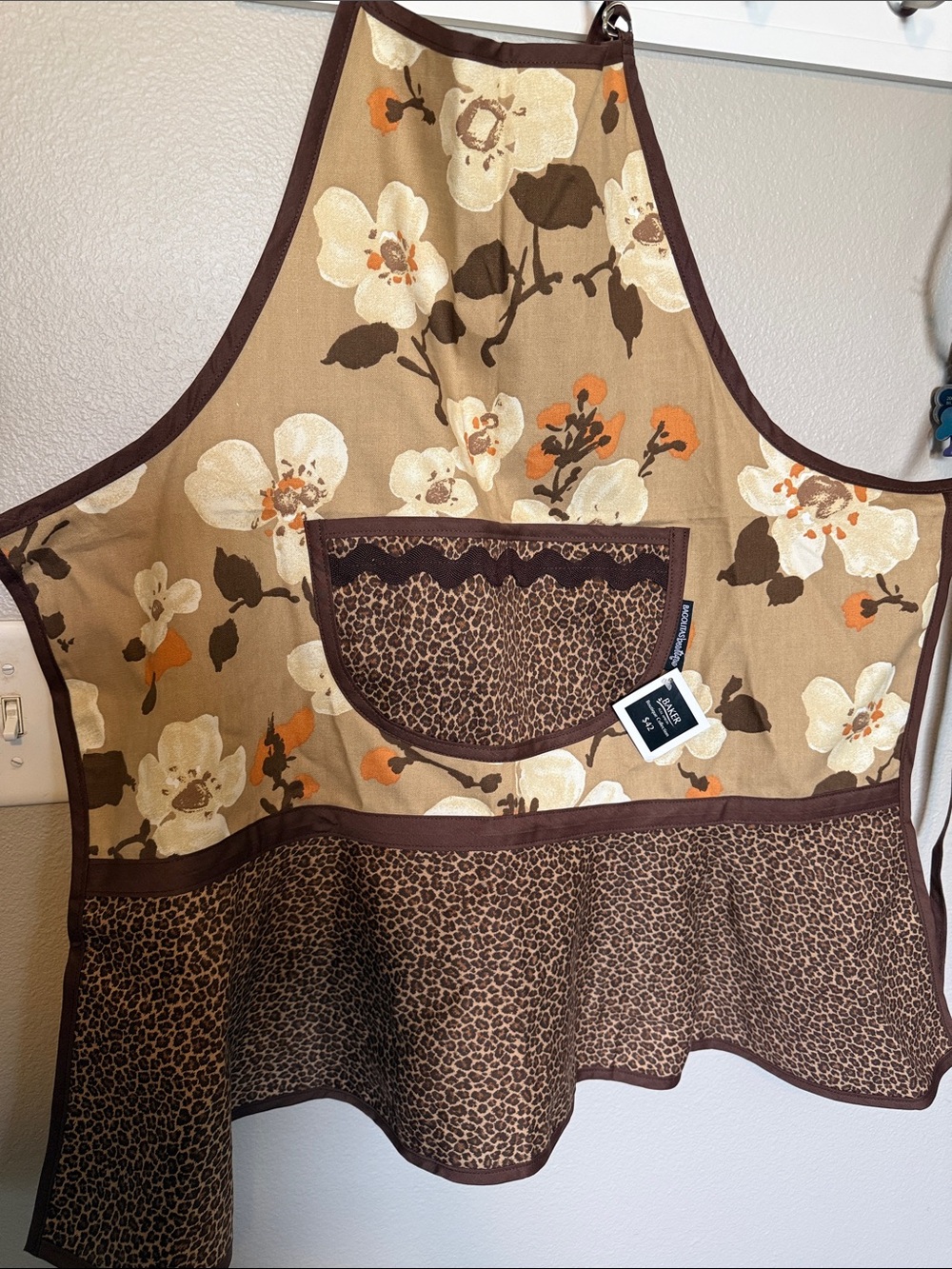 Canvas Floral & Leopard Pocket Apron by Unknown Brand - Brown/Tan/Orange